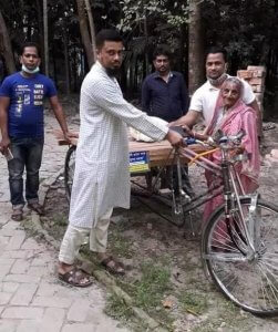 New Vans handed over to Two old women